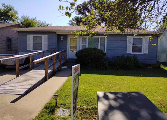 Property at 1214 SW 24th, Lawton, OK 73505, 3 beds, 2 baths