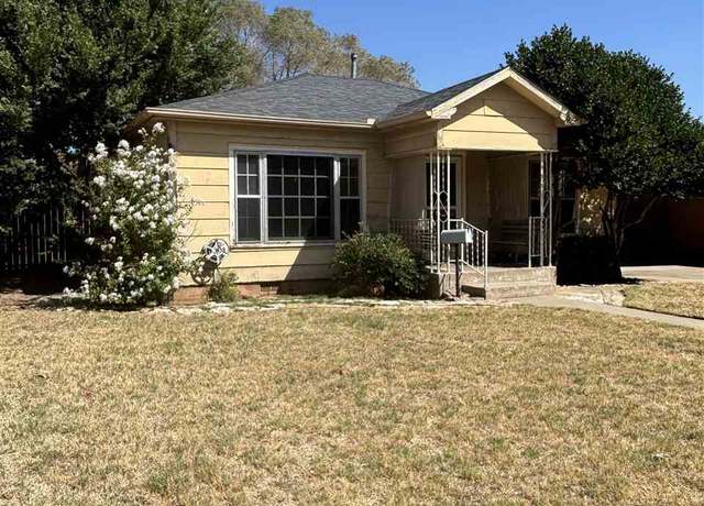 Property at 221 E Jackson, Mangum, OK 73554, 2 beds, 1 bath