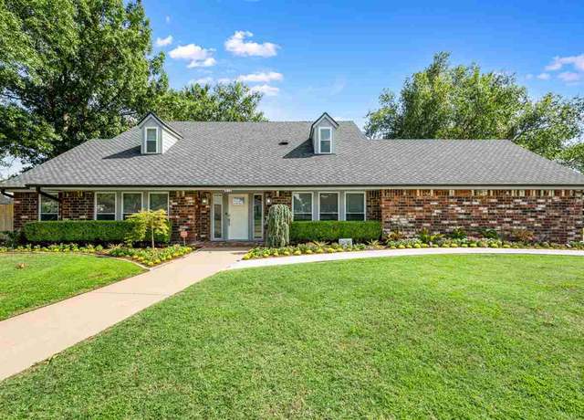 Property at 913 NW Becontree Dr, Lawton, OK 73505, 3 beds, 5 baths