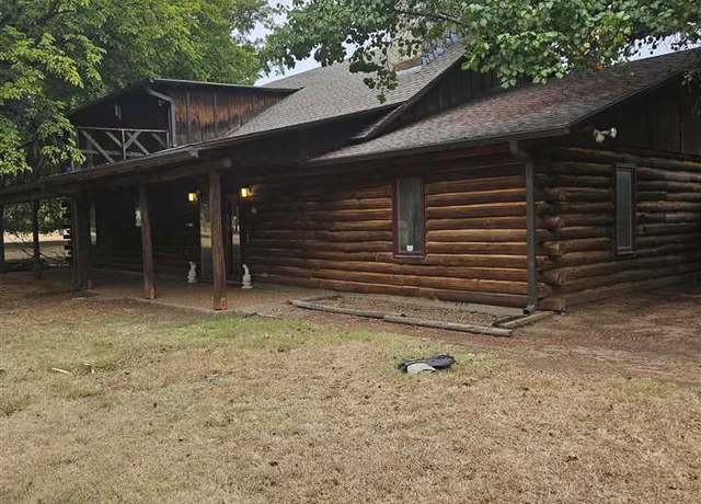 Property at 8510 NW Cache Rd, Lawton, OK 73505, 4 beds, 3 baths