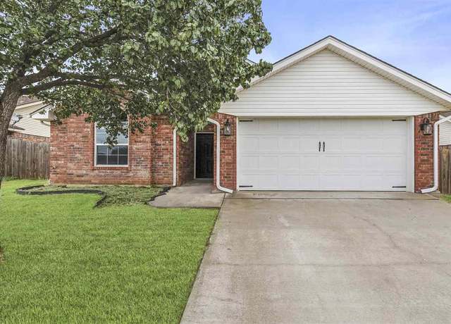 Property at 116 SE Churchill Way, Lawton, OK 73501, 3 beds, 2 baths