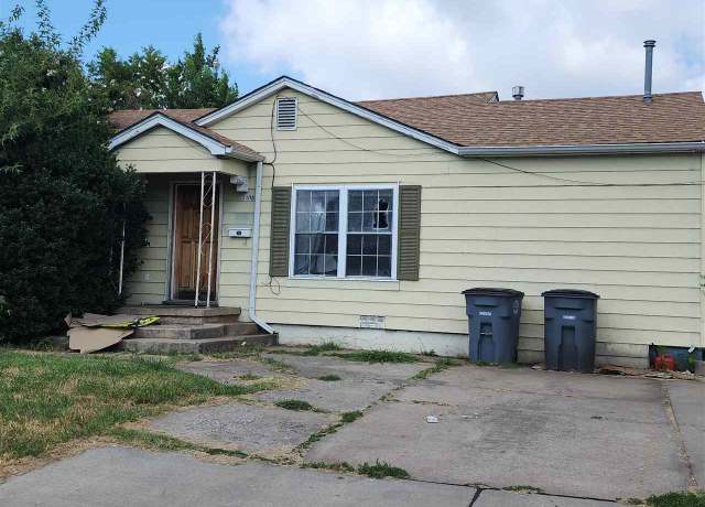 Property at 2406 NW 17th St, Lawton, OK, 3 beds, 1 bath