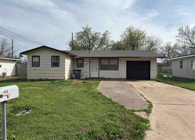 Property at 418 NW Glendale Dr, Lawton, OK 73507, 3 beds, 1 bath