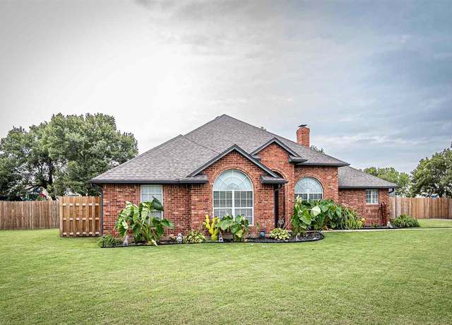 Property at 6B NW Pecan Valley Dr, Lawton, OK 73505, 5 beds, 4 baths