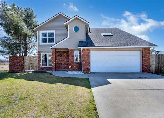 Property at 7902 SW Forest Ave, Lawton, OK 73505, 4 beds, 2.5 baths