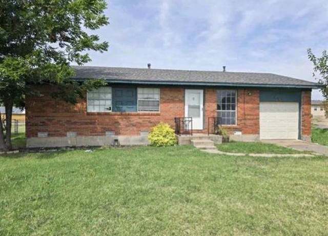 Property at 5830 NW Kinyon Ave, Lawton, OK 73505, 3 beds, 1 bath