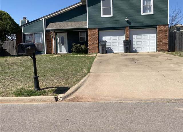 Property at 1003 SW 61st St, Lawton, OK 73505, 3 beds, 2.5 baths