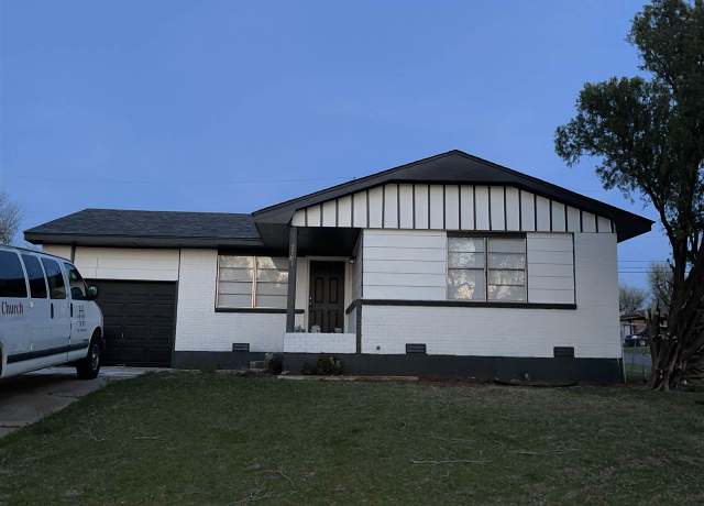 Property at 2701 NW 46th St, Lawton, OK 73505, 3 beds, 1 bath
