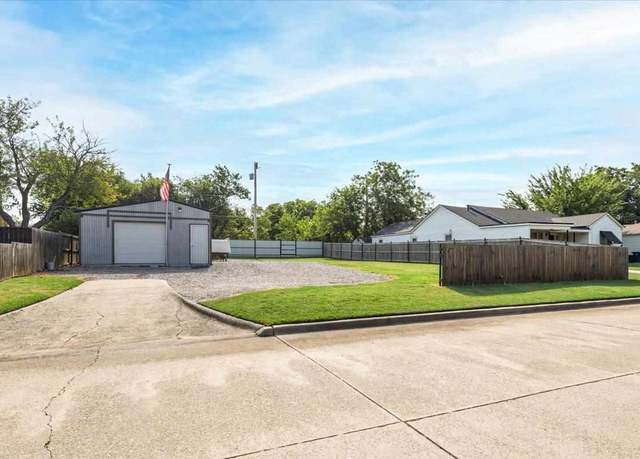 Property at 210 N 22nd St, Duncan, OK 73533