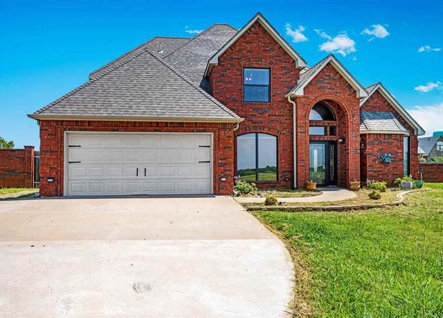 Property at 356 NE Valley View Rd, Lawton, OK 73507, 5 beds, 3 baths