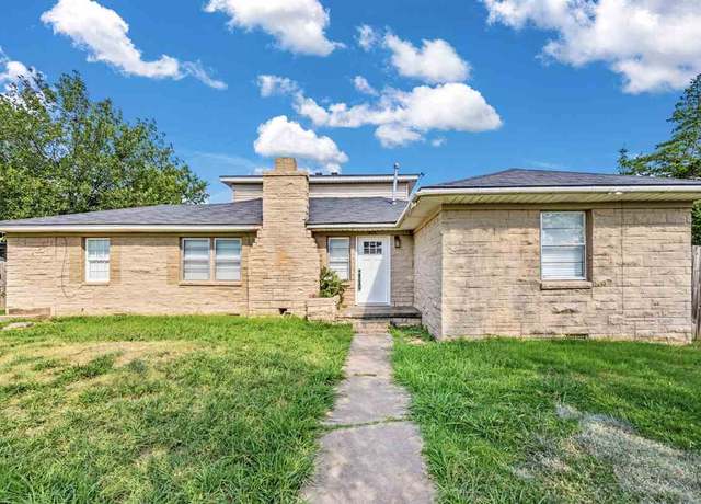 Property at 801 NW 31st St, Lawton, OK, 5 beds, 2.5 baths