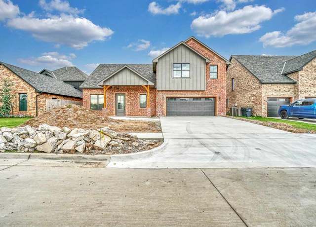 Property at 914 NE Oriole Dr, Lawton, OK 73507, 4 beds, 2.5 baths