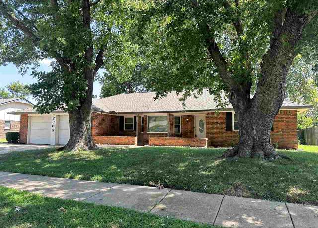 Property at 2305 NE Village Dr, Lawton, OK 73507, 3 beds, 2 baths