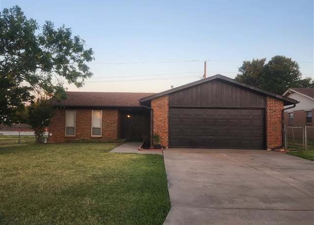 Property at 811 SE Caber Cir, Lawton, OK 73501, 3 beds, 2 baths