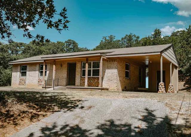 Property at 265 E Lake Dr, Medicine Park, OK 73557, 3 beds, 1.5 baths