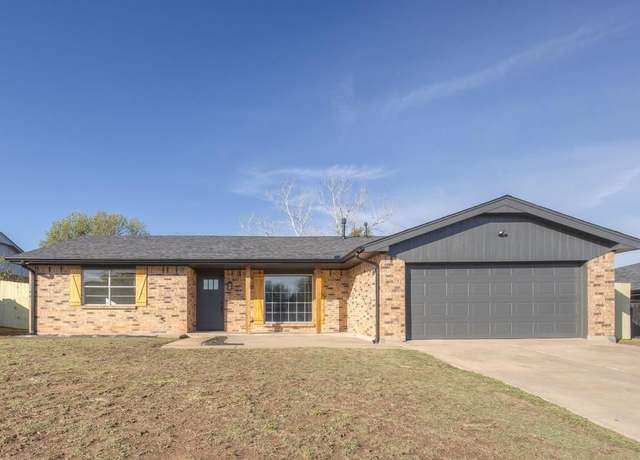 Property at 211 SW 78th St, Lawton, OK 73505, 3 beds, 2 baths