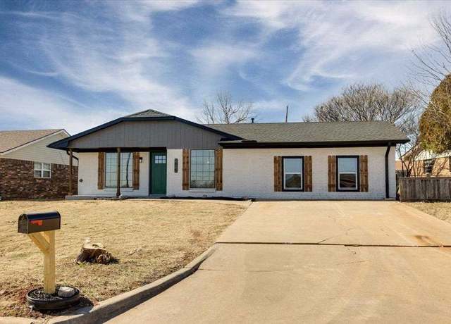Property at 1615 SE Hillcrest Ave, Lawton, OK 73501, 5 beds, 3 baths