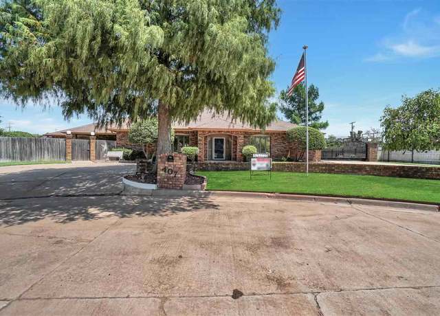 Property at 407 NW 32nd St, Lawton, OK 73505, 3 beds, 2.5 baths