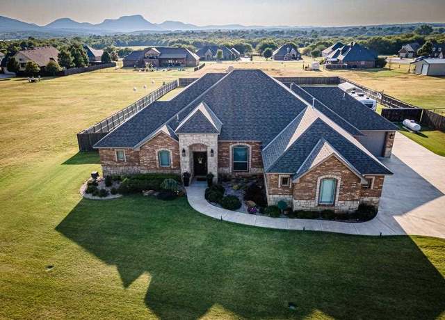 Property at 1205 Grace Mountain Dr, Lawton, OK 73507, 4 beds, 3 baths