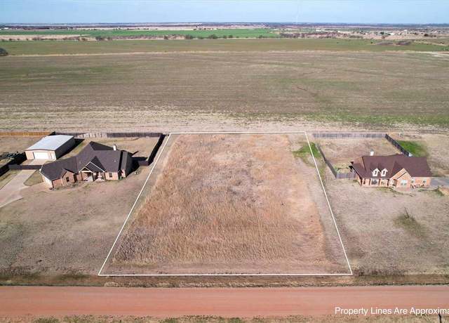Property at 6095 SW 112th St, Lawton, OK 73505, 5 beds, 3 baths