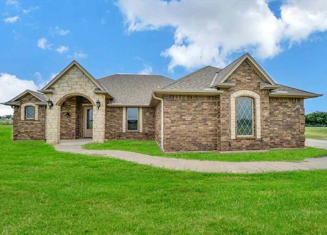 Property at 226 SE 120th St, Lawton, OK 73501, 4 beds, 2.5 baths
