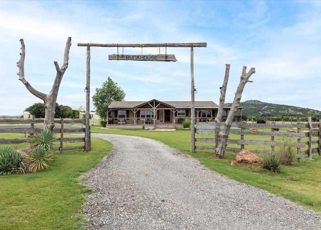 Property at 8641 NW 4 Mile Rd, Lawton, OK 73507, 3 beds, 2 baths