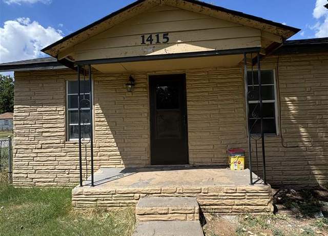 Property at 1415 SW 4th St, Lawton, OK 73501, 4 beds, 1.5 baths