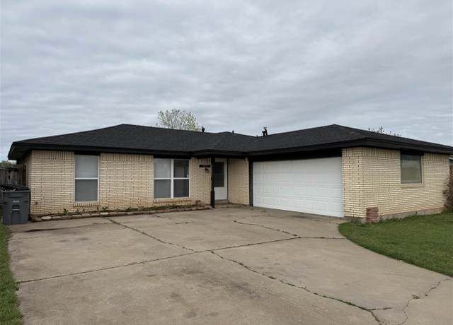 Property at 6907 SW Fenwick Ave, Lawton, OK 73505, 3 beds, 2 baths