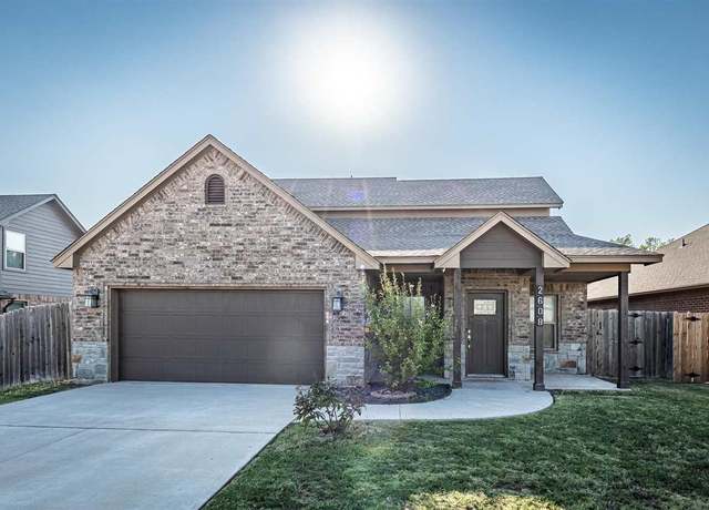 Property at 2608 NW 58th St, Lawton, OK 73505, 5 beds, 3 baths