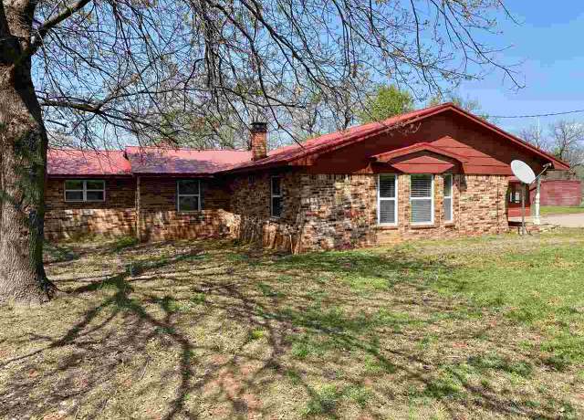 Property at 1382 Cr 1590, Marlow, OK 73055, 4 beds, 2 baths