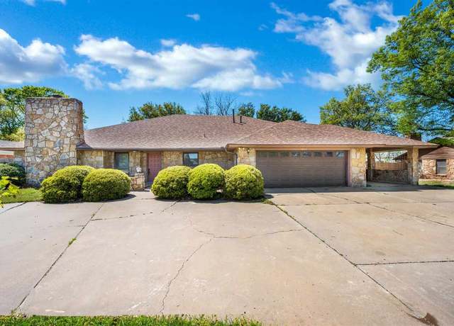 Property at 1011 N 19th, Frederick, OK 73542, 4 beds, 3 baths