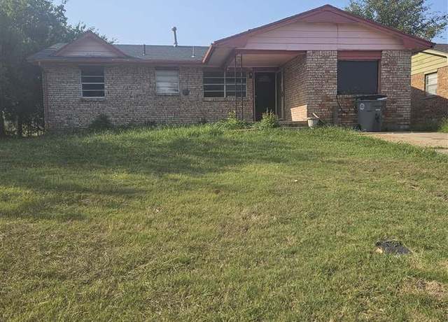 Property at 340 NW 62nd St, Lawton, OK 73505, 3 beds, 3 baths
