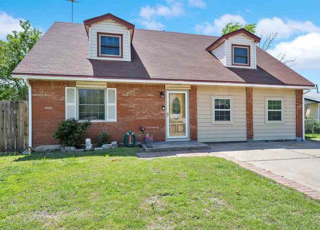 Property at 5402 NW Briarwood, Lawton, OK, 3 beds, 2.5 baths