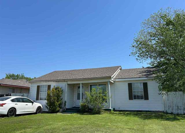 Property at 13 NW 29th, Lawton, OK 73505, 3 beds, 1 bath
