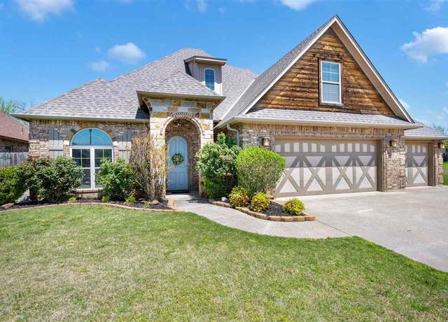 Property at 3328 NE Brentwood Dr, Lawton, OK 73507, 4 beds, 3 baths