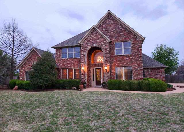 Property at 7 NW Bent Tree Cir, Lawton, OK 73505, 4 beds, 3 baths