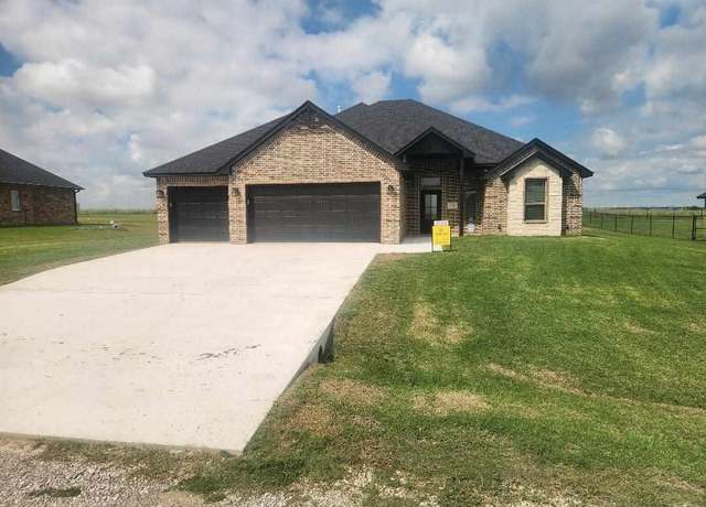 Property at 11323 NE Tadpole Dr, Elgin, OK 73538, 4 beds, 2 baths