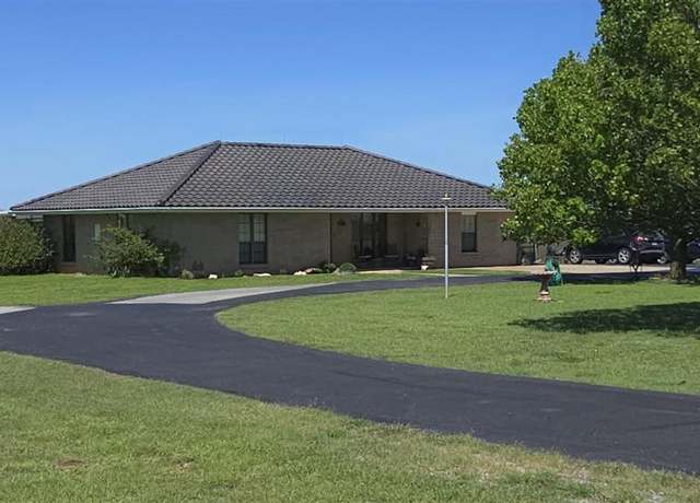 Property at 534 SE Lasso Loop, Lawton, OK 73501, 3 beds, 2 baths