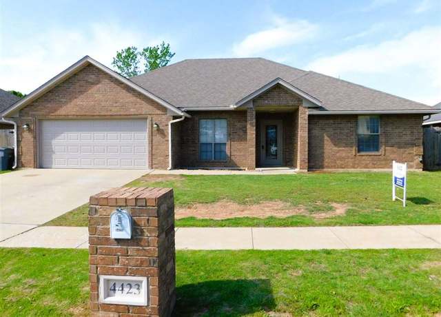 Property at 4423 SW Parkway Dr, Lawton, OK 73505, 4 beds, 2 baths
