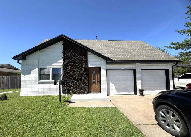 Property at 2320 NW 34th St, Lawton, OK 73505, 4 beds, 1.5 baths