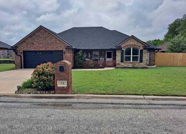 Property at 25 NE Summerwood Dr, Elgin, OK 73538, 4 beds, 2 baths