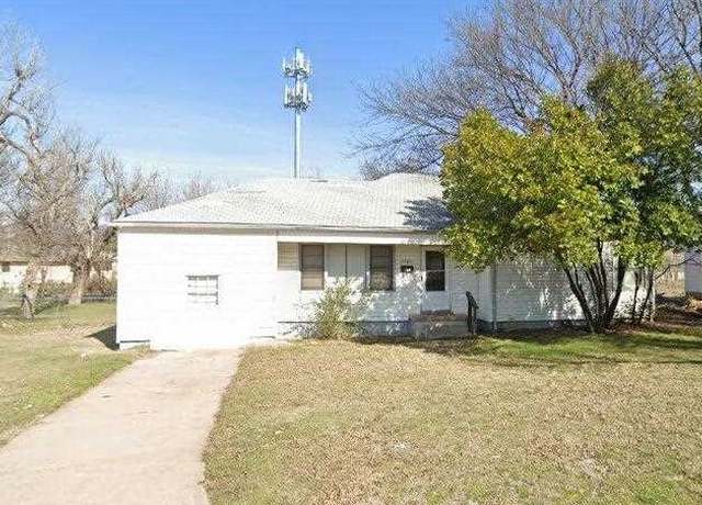 Property at 2109 NW Denver, Lawton, OK 73505, 3 beds, 1 bath