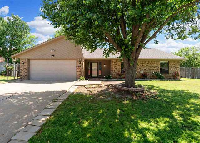 Property at 2103 NW Rowena Ter, Lawton, OK 73505, 3 beds, 2 baths