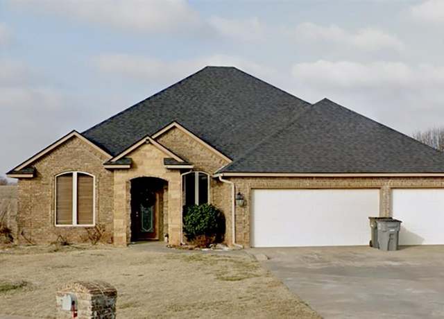 Property at 1505 SW Brentwood Blvd, Lawton, OK 73505, 4 beds, 3 baths