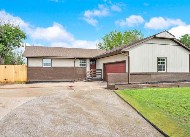 Property at 1722 NW 44th St, Lawton, OK 73505, 3 beds, 2 baths