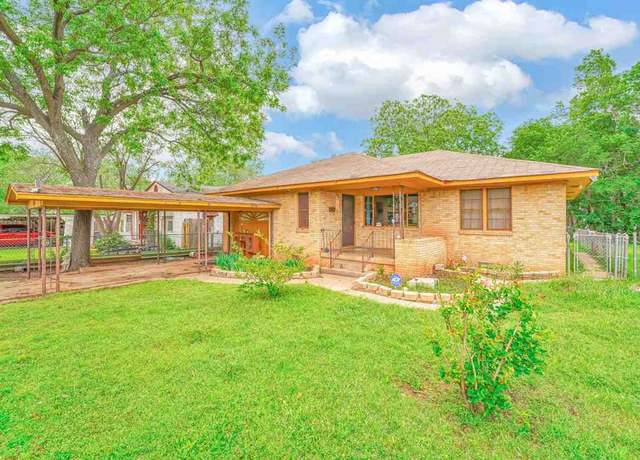Property at 909 SW Garfield Ave, Lawton, OK 73501, 2 beds, 1 bath