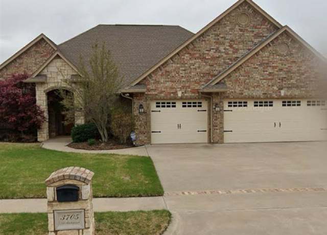 Property at 3705 NE Richmond Ave, Lawton, OK 73507, 3 beds, 2.5 baths