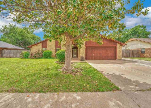 Property at 1114 NW 74th St, Lawton, OK 73505, 3 beds, 2 baths