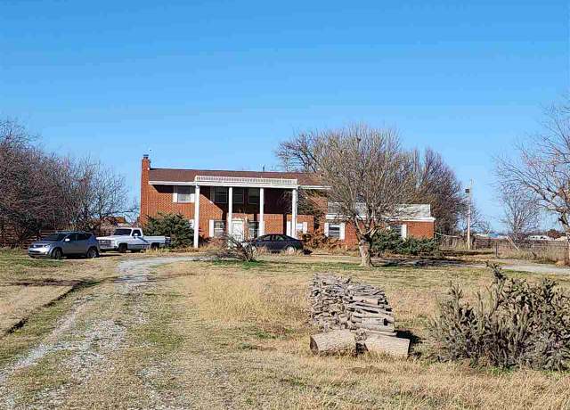 Property at 11704 E Gore Blvd, Lawton, OK 73501, 5 beds, 3 baths