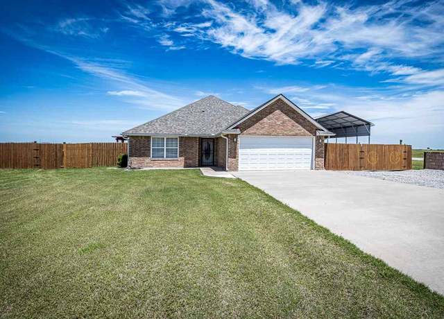 Property at 22 SW Bradford, Lawton, OK 73505, 3 beds, 2 baths